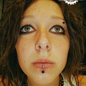 piercing_skinetik_labret_double_05