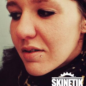 piercing_skinetik_labret_excentre_03