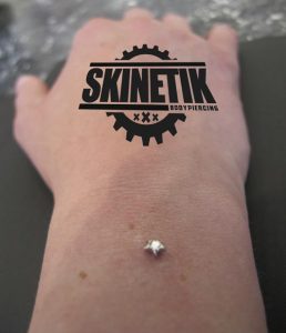 piercing_skinetik_micro_dermal91